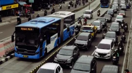 9 Jenis Kendaraan di Jakarta Dapat Tarif Pajak Lebih Murah, Hanya 0,5 Persen. (Foto: KOMPAS/RADITYA HELABUMI)