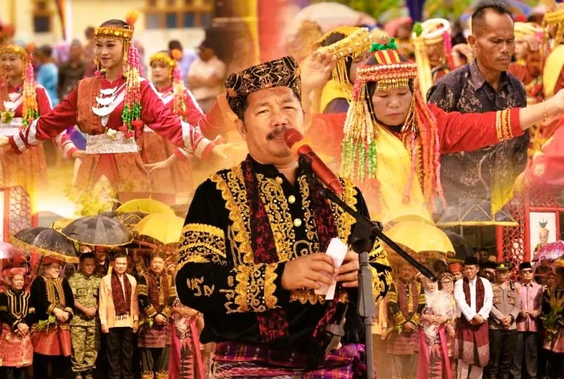 Bupati Monadi Hadiri Kenduri Sko Tigo Luhah Belui 2026. (Foto: Kerinci Satu/inbrita)