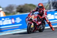 Marc Marquez Tak Terbendung! Taklukkan Bagnaia dan Ogura untuk Juara MotoGP Ceko 2026. (Foto: SOPA Images/LightRocket via Gett/SOPA Images/detik)