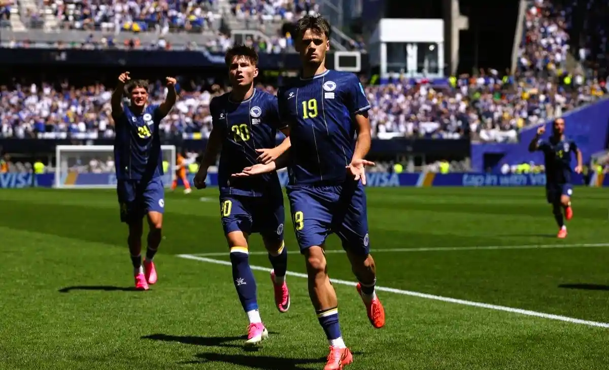 Hasil Bosnia Vs Qatar Piala Dunia 2026: Bosnia Menang 3-1, Harapan ke 32 Besar Masih Menyala. (Foto: Getty Images via AFP/Stu Forster/kompas)