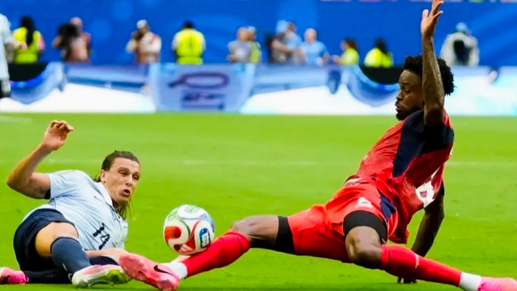 Hasil Piala Dunia 2026: Tanjung Verde Tahan Imbang Uruguay 2-2. (Foto: AP Photo/Lynne Sladky/bola)