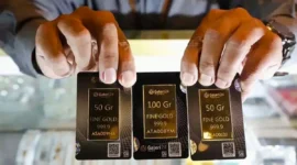 Harga emas Antam hari ini, Sabtu 27 Juni 2026, tetap Rp2.655.000 per gram. Simak daftar harga terbaru, buyback, serta ketentuan pajak pembelian emas. (Foto: kabarnusantara)