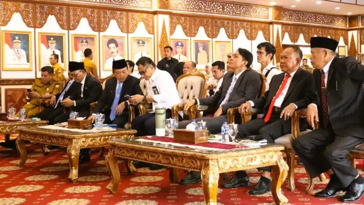 Presiden Prabowo Resmikan 1.151 Km Jalan Daerah, Jambi Dapat Delapan Ruas Strategis. (Foto: ist/sinarjambi)