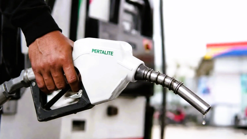 Pertamina Pastikan Stok Pertalite Aman, Masyarakat Diminta Tak Panik. (Foto: Listrik Indonesia)