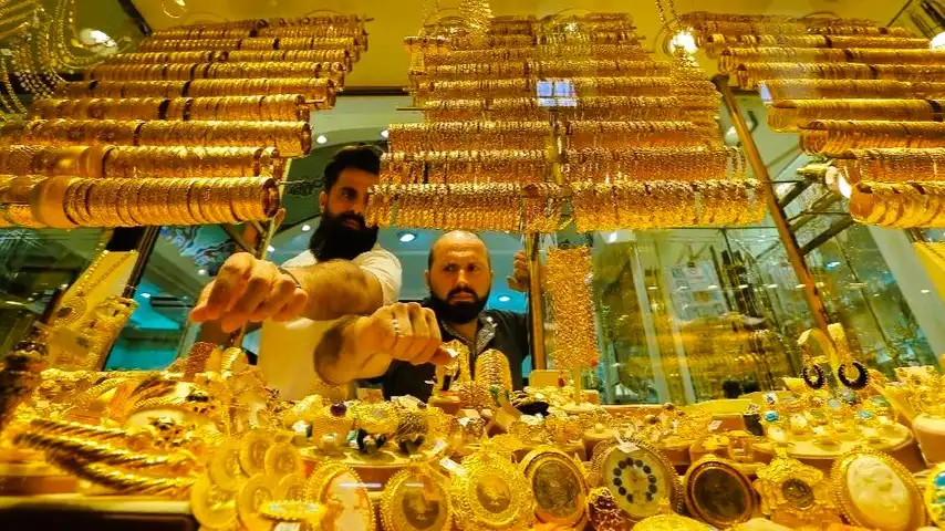 Harga Emas Perhiasan Hari Ini 12 Juni 2026 Stabil, Simak Daftar Lengkap dari Tiga Gerai Besar. (Foto: REUTERS/Huseyin Aldemir/cnbcindonesia)