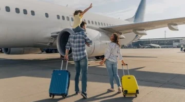 Mulai Juli 2026, Liburan ke Vietnam Tak Bisa Sembarangan, Ada Syarat Baru untuk Wisatawan. (Foto: Shutterstock/detik)