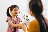 Tanpa Disadari, Kebiasaan Orang Tua Ini Bisa Membentuk Anak Berhati Baik. (Foto: Getty Images/Korrawin/haibunda)