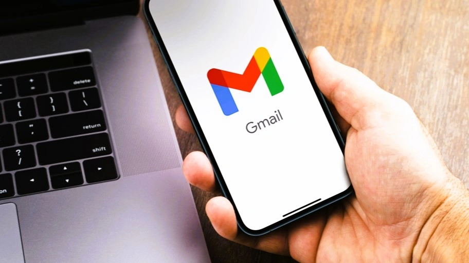 Google Bikin Kejutan, Kini Alamat Email 
