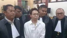 Richard Lee Akhirnya Buka Suara Soal Status Mualaf Saat Sidang Perdana. (Foto: Muhammad Ahsan Nurrijal/detikcom)