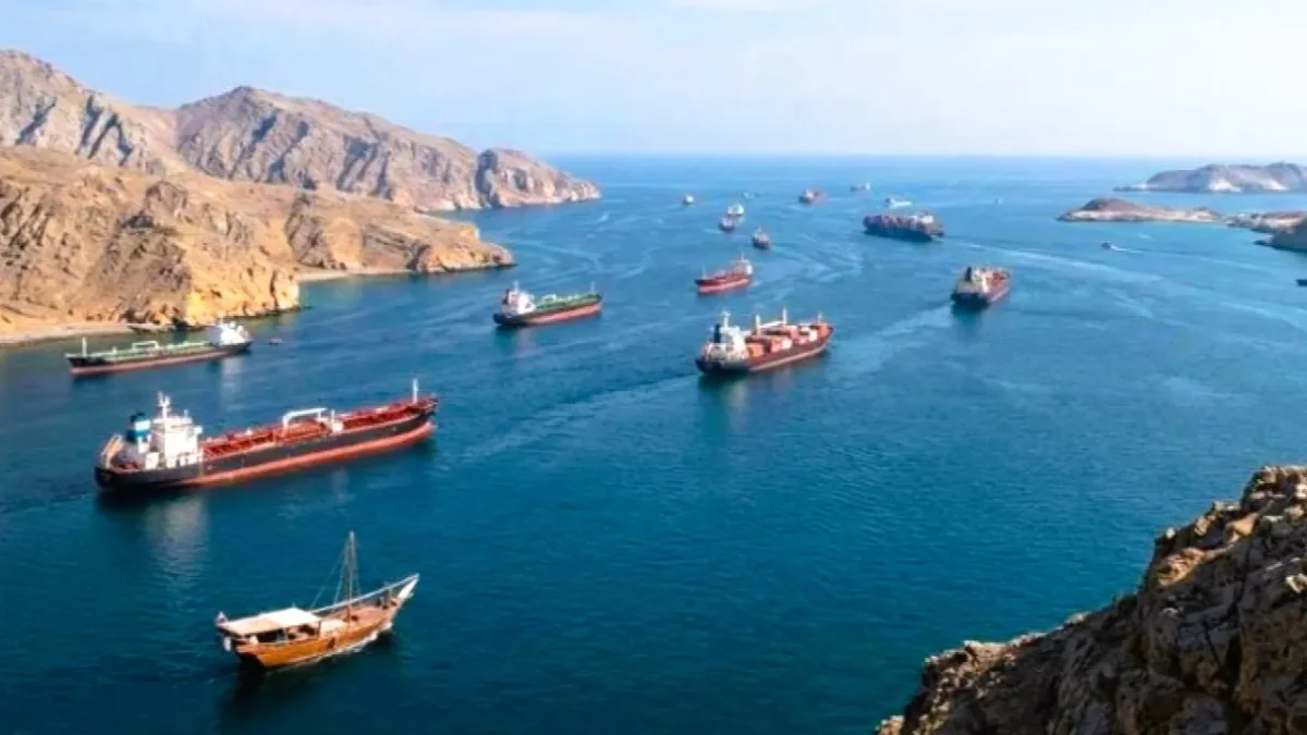 Selat Hormuz Mulai Pulih, Aktivitas Pelayaran Kembali Lancar. (Foto: ist/theindonesiatimes)