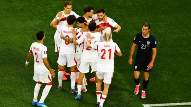 Turki vs Amerika Serikat Piala Dunia 2026: Turki Menang 3-2 Tapi Gagal Lolos 32 Besar. (Foto: REUTERS/DANIEL COLE/cnnindonesia)