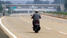 Mengapa Motor Dilarang Masuk Tol? Ini Penjelasan Korlantas dan Ahli Keselamatan. (Foto: google/wahanahonda)
