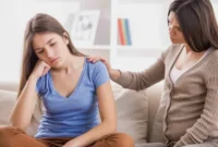 Anak Remaja Mulai Menjaga Jarak? Psikolog Ungkap Cara Tepat Membangun Komunikasi Yang Baik. (Foto: iStock/parapuan)