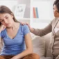 Anak Remaja Mulai Menjaga Jarak? Psikolog Ungkap Cara Tepat Membangun Komunikasi Yang Baik. (Foto: iStock/parapuan)