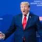 Tarif Baru Trump untuk 60 Negara Resmi Berlaku, Indonesia Kena 10%. (Foto: AFP/SAUL LOEB/kompas)