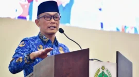 BKN Terapkan Uji Coba ASN Kerja Dekat Rumah, Begini Penjelasan Zudan. (Foto: Dok. Pemprov Sulsel/kompas)