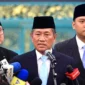 Gubernur Universitas Republik Indonesia (URI) Donny Ermawan, dan Wakil Gubernur URI Yos Sunitiyoso. (Foto: Biro Sekretariat Presiden/detik)