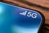 Apakah Jaringan 5G Bikin Kuota Cepat Habis dan Baterai Boros? Ini Faktanya. (Foto: iStockphoto/AndreyPopov/cnnindonesia)