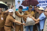 Dorong Budidaya Ikan, Pemprov Jambi Salurkan 12 Ribu Benih Nila Hitam di Sungai Penuh. (Foto: sungaipenuhkota)