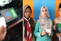 SMPN 13 Kerinci Ciptakan Kartu Presensi Pintar, Kehadiran Siswa Bisa Dipantau Orang Tua secara Langsung. (Foto: Desi Hermila/rri)