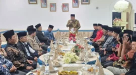 Wali Kota Alfin Terima Aspirasi Tokoh Adat, Sejumlah Pembangunan Jadi Bahasan. (Foto: batubara.redaksisatu)