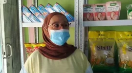 Pasokan MinyaKita Tiga Pekan Tak Masuk, Pedagang Sungai Penuh Kesulitan Memenuhi Permintaan. (Foto: Desi Hermila/rri)