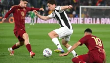 Juventus vs Rennes Imbang 2-2, VAR Batalkan Gol Lucumi. (Foto: AFP/ALBERTO PIZZOLI/kompas)