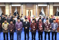 Azhar Hamzah Lantik 38 Kepala Sekolah SD dan SMP di Sungai Penuh. (Foto: suaraindependent)